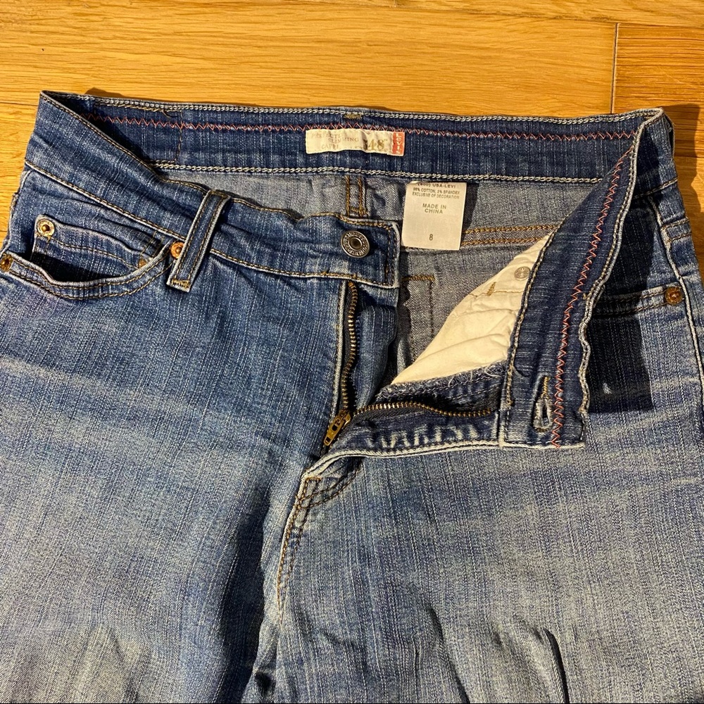 Levi’s 548 Perfectly Slimming Capri Cropped Jeans size 8 in medium wash - Picture 4 of 14